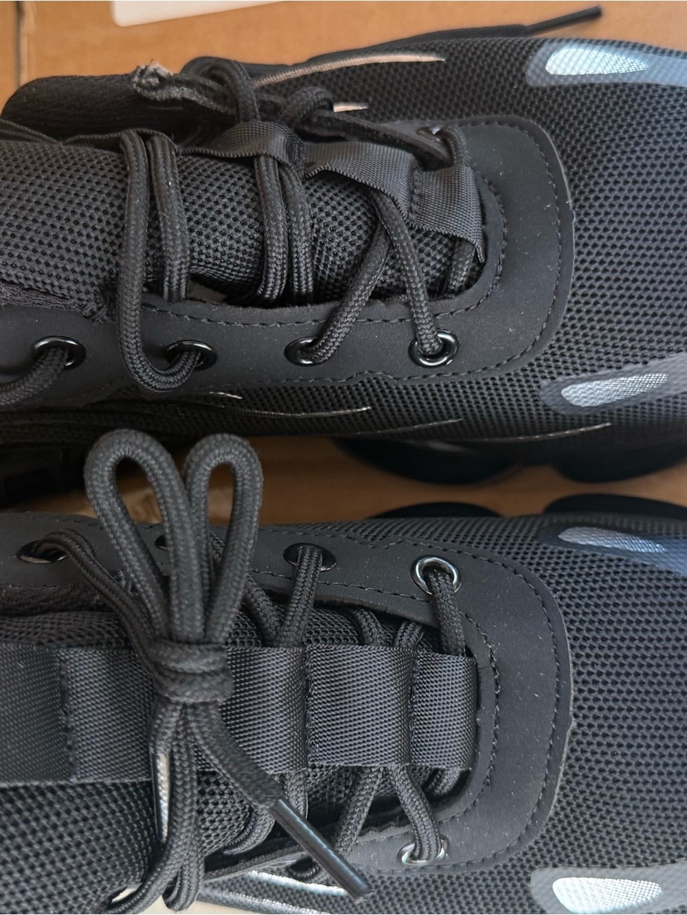 Men's Black Athletic Mesh Lace-Up Sneakers